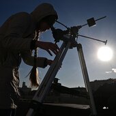 Россияне увидели частное затмение Солнца