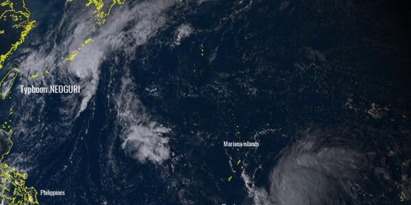 Сразу два новых тайфуна бушуют в Тихом океане