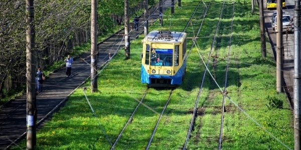 Завтра во Владивостоке на линию выйдет «художественный» трамвай