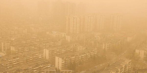 Песчаная буря снова обрушилась на Пекин