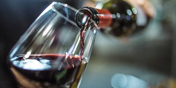 Учёные: хотите сберечь нервы – пейте вино