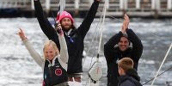 Миллиардер пересек Тихий океан на судне из мусора