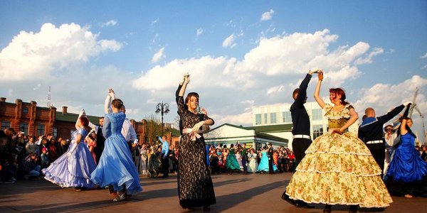 Бал пройдёт во Владивостоке в честь Дня России