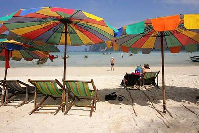 Туристов предупредили о штрафах за курение на пляжах Таиланда