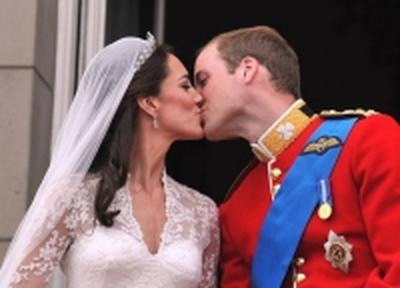 На воздухе с королевской свадьбы делают деньги