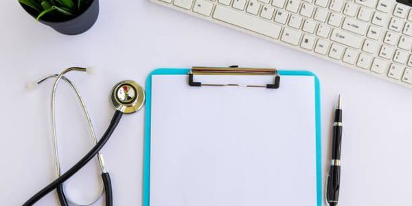 Врачам разрешили выписывать электронные рецепты на лекарства