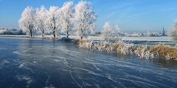 На реках Приморья устанавливается ледяной покров