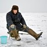 Внимание: рыбакам-любителям при выходе на лёд необходимо соблюдать осторожность!