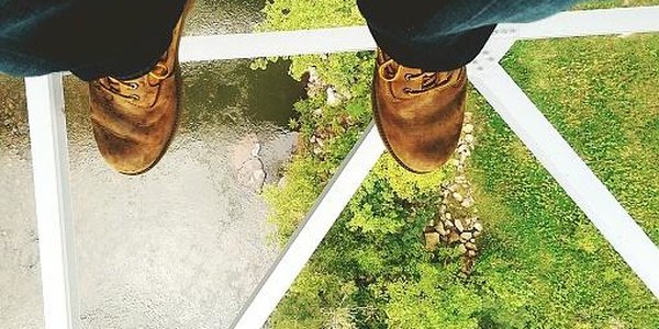 В Китае открылся мост на высоте 1 500 метров