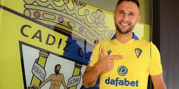 Румын, которого называли то наследником Хаджи, то последователем Муту, теперь во второй испанской лиге