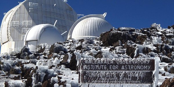 Гавайи замело снегом: замёрз даже телескоп! (ФОТО)