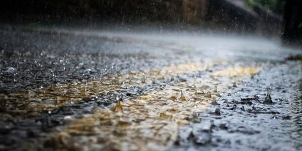 Мост рухнул в реку на востоке Китая (ВИДЕО)