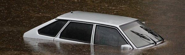 Липецк ушел под воду из-за мощного ливня (ФОТО)