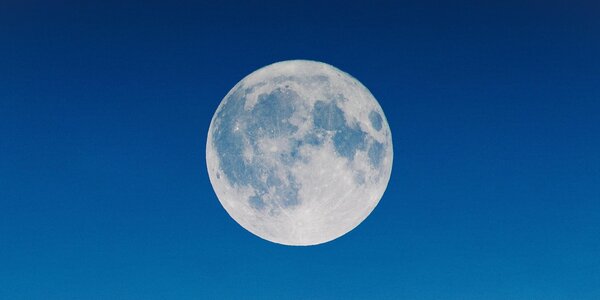 Редчайшая «голубая луна» взойдет 31 октября