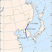 Тропический шторм смещается на север