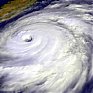 Тайфуны, зародившиеся вчера, продолжают действовать