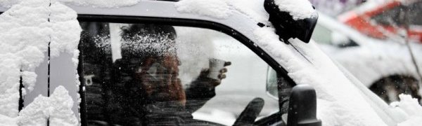 На северо-западе Китая в снежный плен попали 213 человек