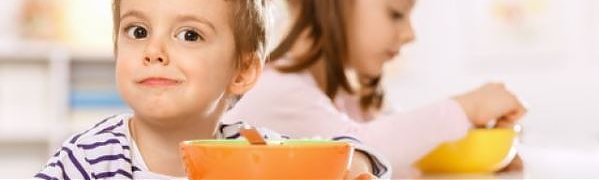 Хороший завтрак улучшает школьную успеваемость