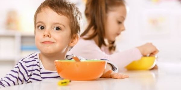 Хороший завтрак улучшает школьную успеваемость