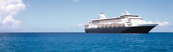 Круизный лайнер Maasdam впервые пришвартовался во Владивостоке