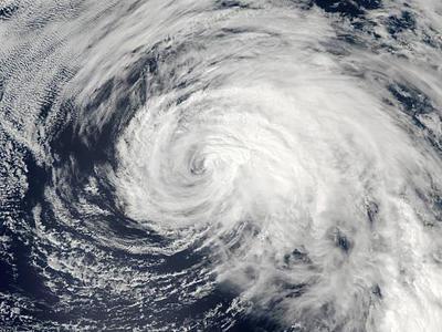 Два мощных тайфуна могут повлиять на погоду в Приморье в августе
