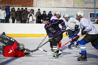 Во Владивостоке продолжается приём заявок на участие в турнире по дворовому хоккею