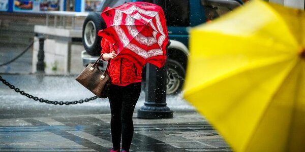 В выходные дни во Владивостоке временами будет идти дождь, усилится ветер