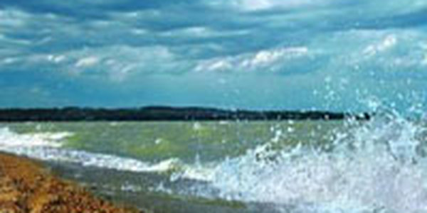 Температура воды на Ханке составляет +26ºС!