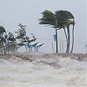 Тропический циклон Яси обрушился на Австралию 