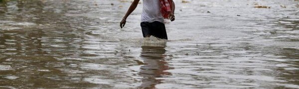 Тропический циклон «Яас» обрушился на восточное побережье Индии