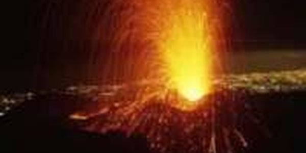 После 200 лет «сна» пробудился вулкан в Иcландии 