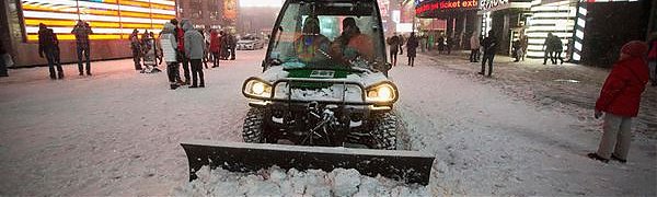 Cеверо-восток США накрывает крупнейшая в истории снежная буря