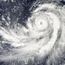 В северо-западной части Тихого океан продолжается активная тайфунная деятельность
