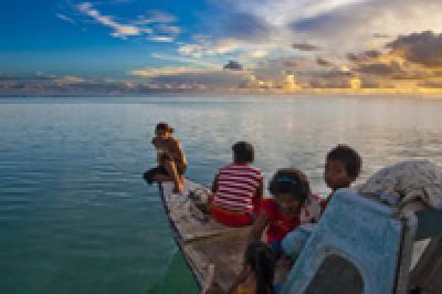 Житель атолла в Тихом океане борется за право стать первым «климатическим беженцем»