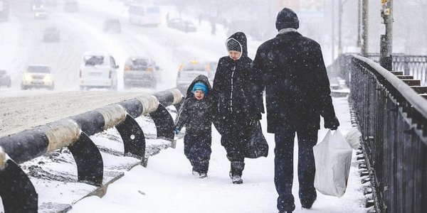 Власти Владивостока рекомендуют сократить рабочий день из-за снегопада