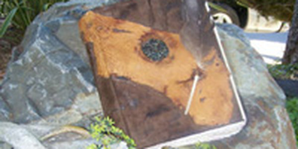 На eBay запретили продавать магические зелья и заклинания