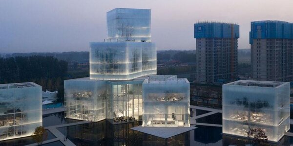 «Изменчивое» от погоды здание построили к Олимпиаде в Пекине