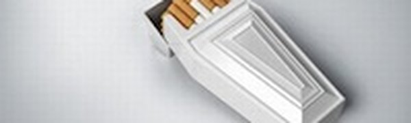 Без брендов: в Австралии сигаретные пачки меняют вид