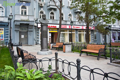 Сквер имени Семёнова