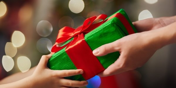 «Рождественский марафон» во Владивостоке: Стать Дедом Морозом может каждый!