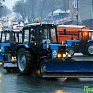 Снегоуборочная техника вышла на уборку дорог Владивостока