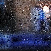 Проливной дождь и сильный ветер царят во Владивостоке (ФОТО)