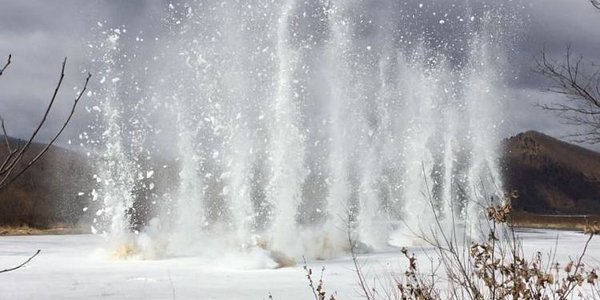 Подготовка к весеннему ледоходу идёт на реках Приморья