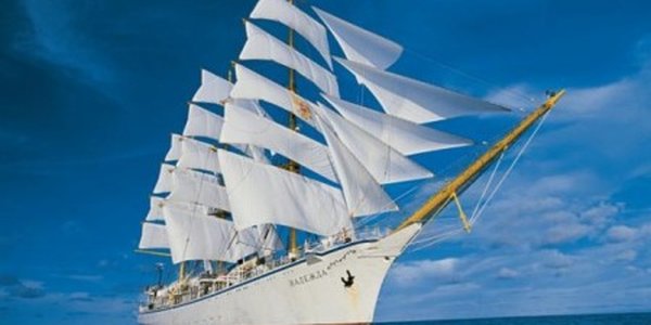 Сегодня вечером фрегат «Надежда» приглашает на экскурсию по палубе