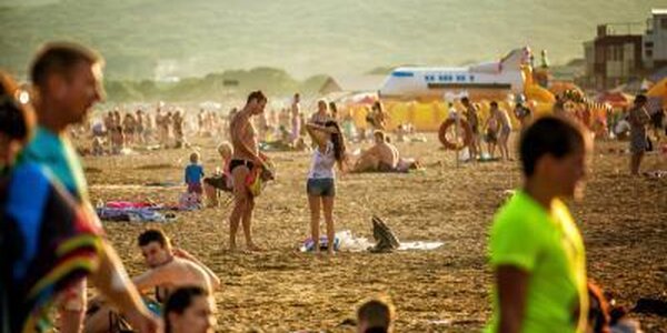 Стали известны сроки начала купального сезона на курортах России