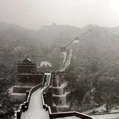 Великая Китайская стена покрылась снегом: Захватывающие фото