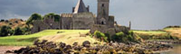 В Шотландии ищут смотрителя для замка на необитаемом острове