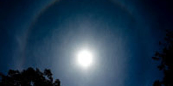 Во Владивостоке увидели гало