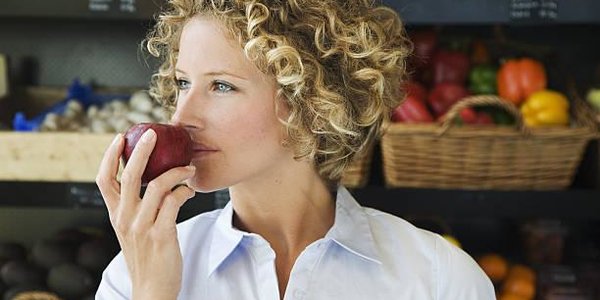 Фрукты и овощи сделают счастливым всего за две недели