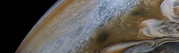 NASA показала облака Юпитера